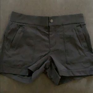 Athleta Trekkie Short 4” 10 Black